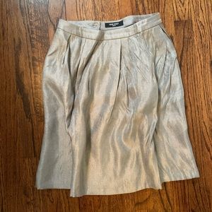 Grey shimmery skirt